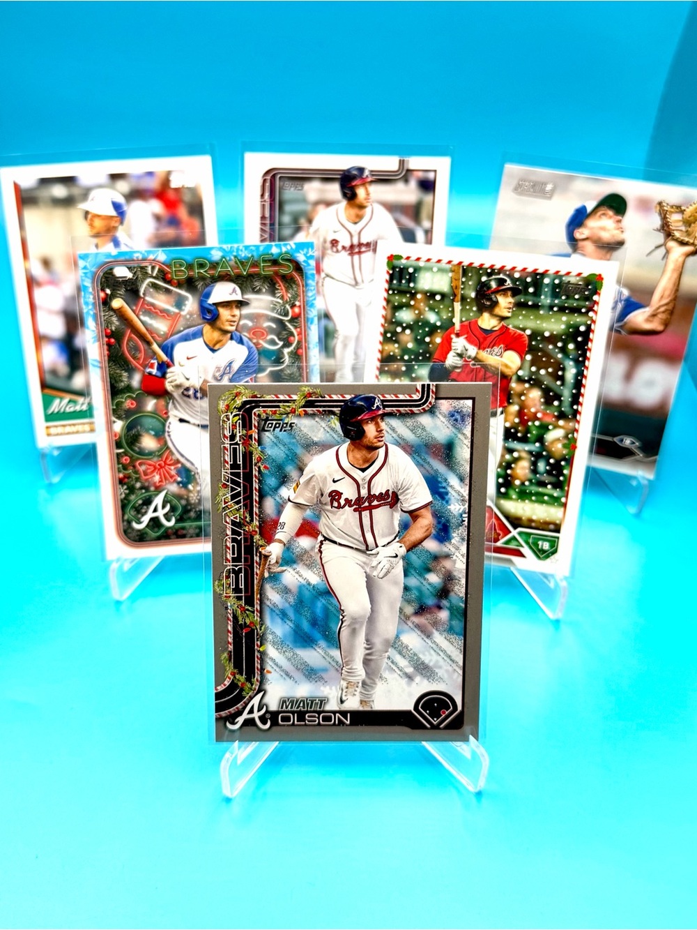 🔥Matt Olson Lot! 🔥Topps Holiday Silver Glitter + Topps Holiday + Inserts! 🤩